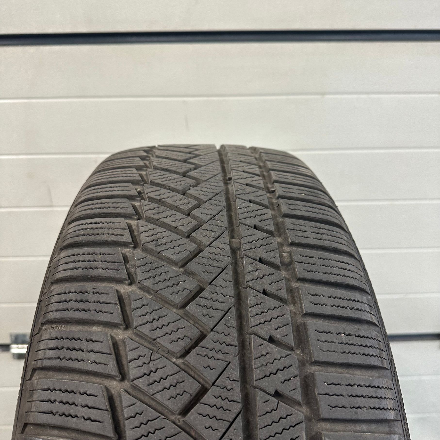 Opony Continental WinterContact TS850P - 255/45/20