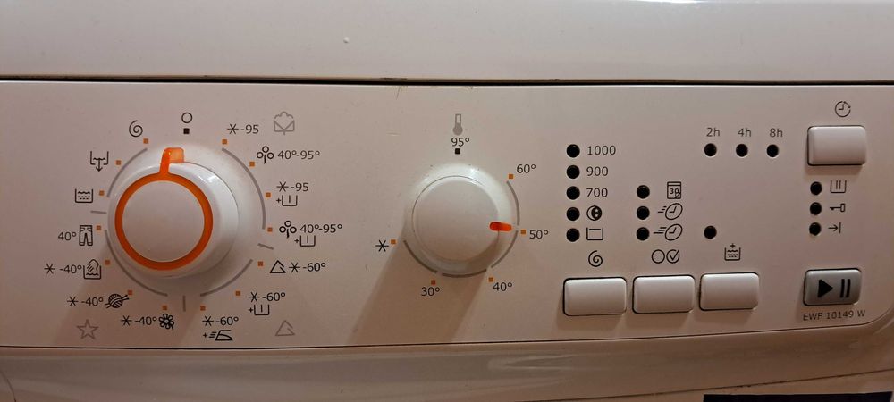 Пральна машина Electrolux EWF10149 W