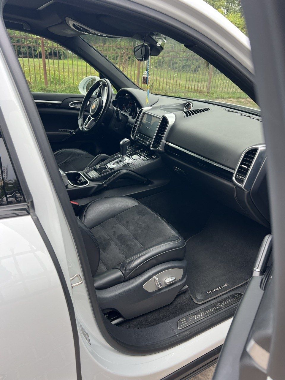 Porshe Cayenne 2016