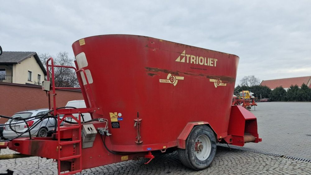 inny Paszowóz Trioliet Solomix 2-2000