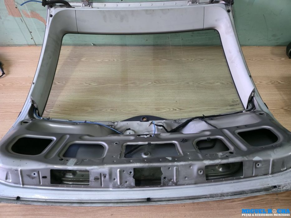 Tampa da mala Mercedes Classe C W203 Station