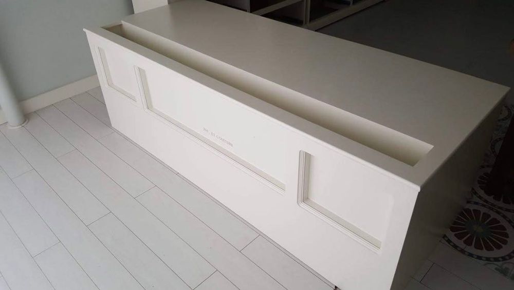 Móvel lacado de branco