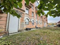 114м+76м поруч з парком