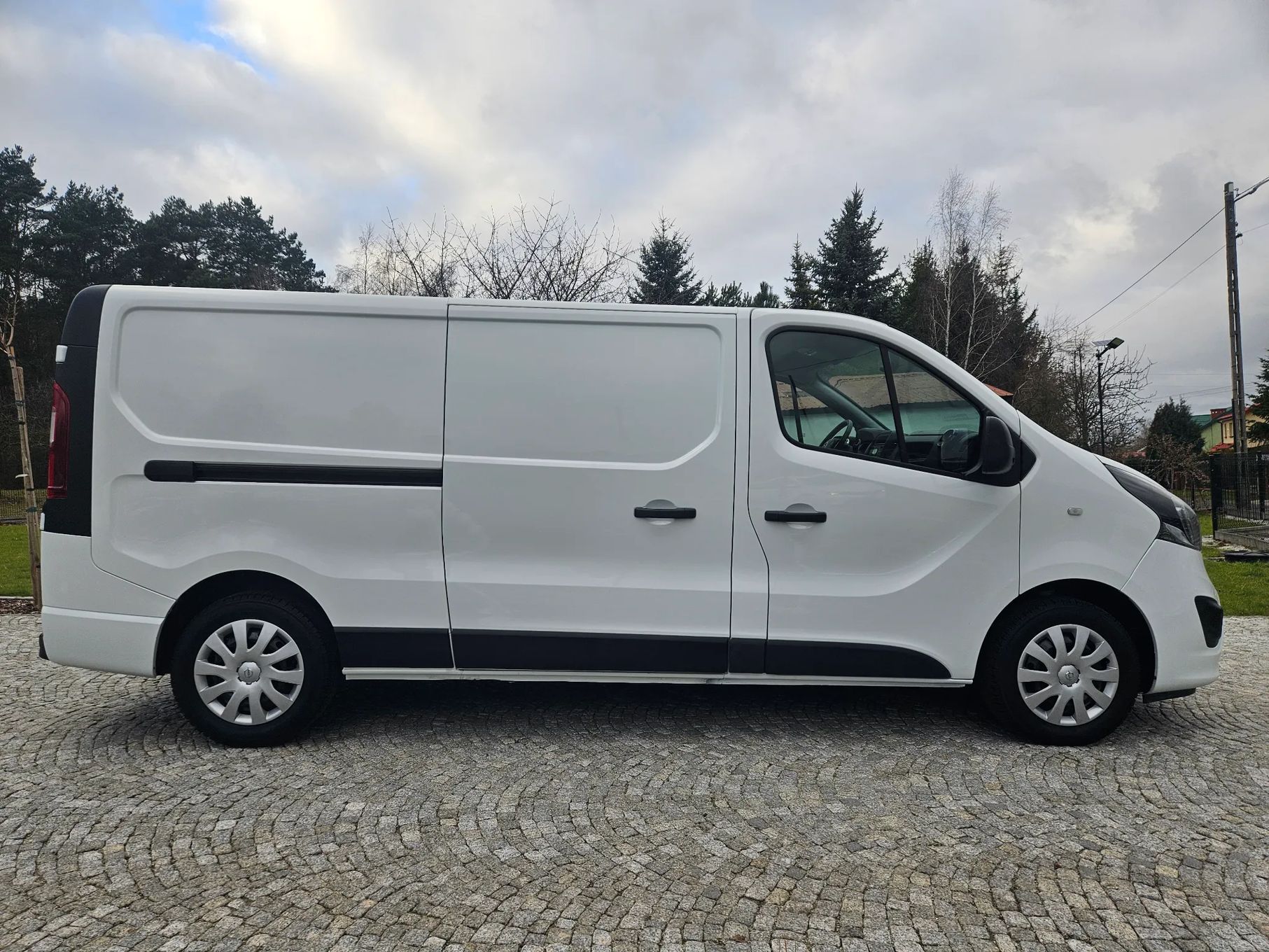 Opel VIVARO L2H1  LONG*SalonPL*1WŁ.*2017r*1.6CDTI*BITURBO*125KM*164948KM*ASO*KLIMA*FV23%
