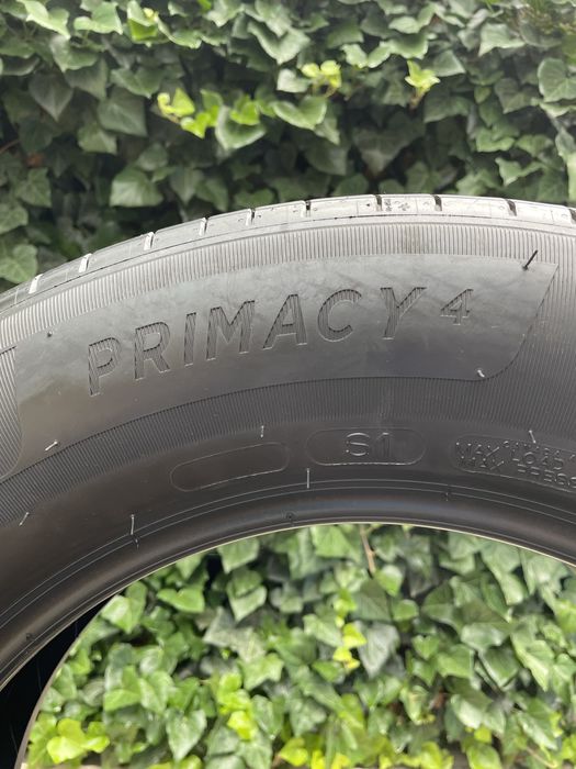 215/65 R17 Michelin Primacy 4