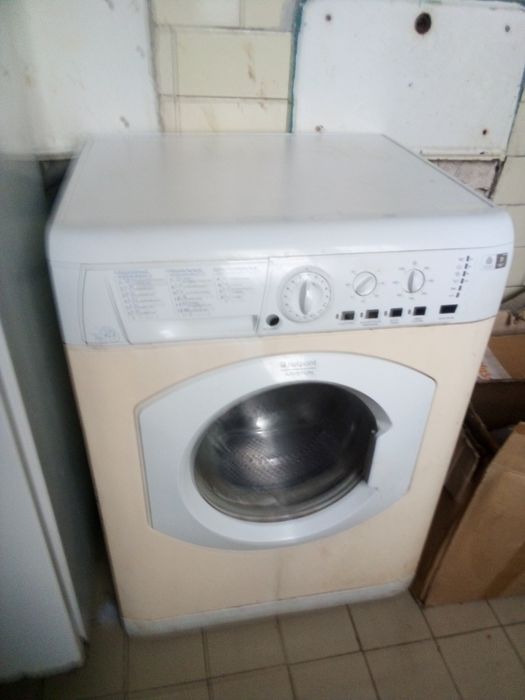 Продам Пральну машину Hotpoint Ariston