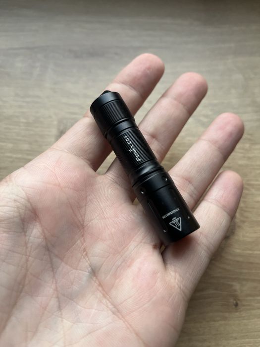 Latarka Fenix E01 AAA Nowa czarna