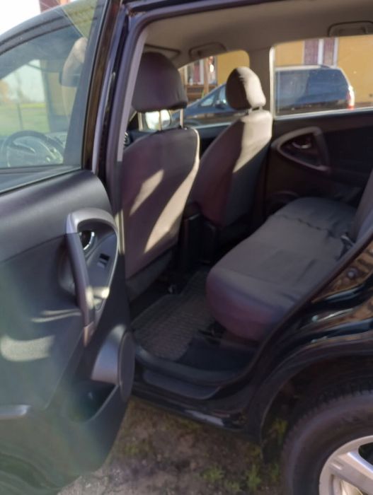 Samochód Toyota RAV4