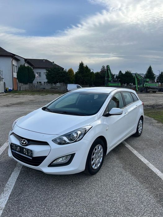 Hyundai I30 1.6 CRDI , klima, led, parktronik, sprowadzony opłacony