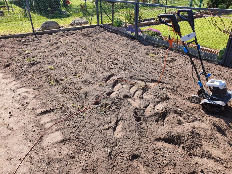 Sprzątanie,prace porządkowe na dzialce,ogrodzie,rozbiorka ,smieci,złom