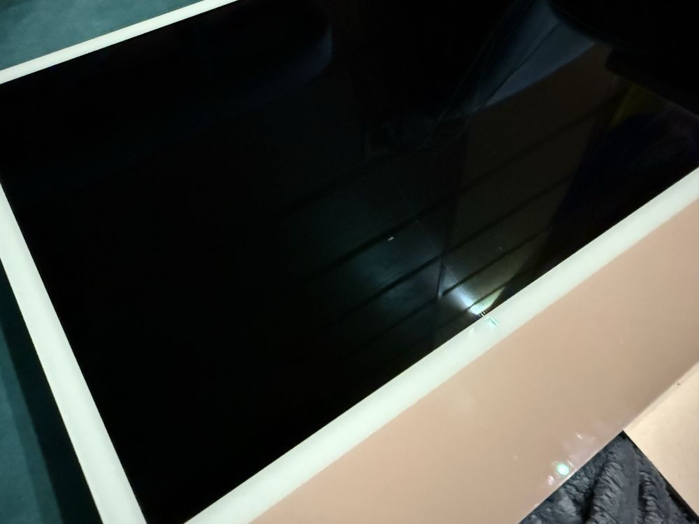 iMac 24 M1/8CPU/8GPU/256GB Retina, Touch ID, гарний стан