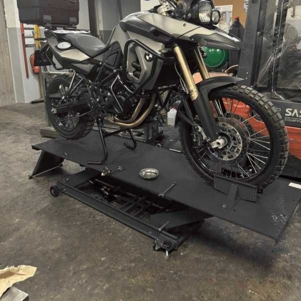 Hydrauliczny Podnośnik Motocyklowy Do serwisu Motoru 460 kg
