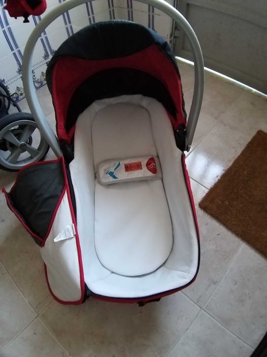 Carrinho trio chicco