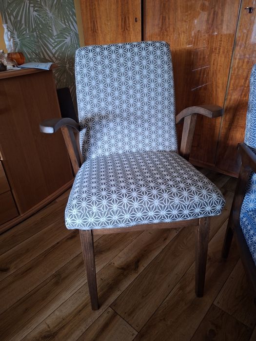 Puchała typ 300-123  krzesło Fotel PRL