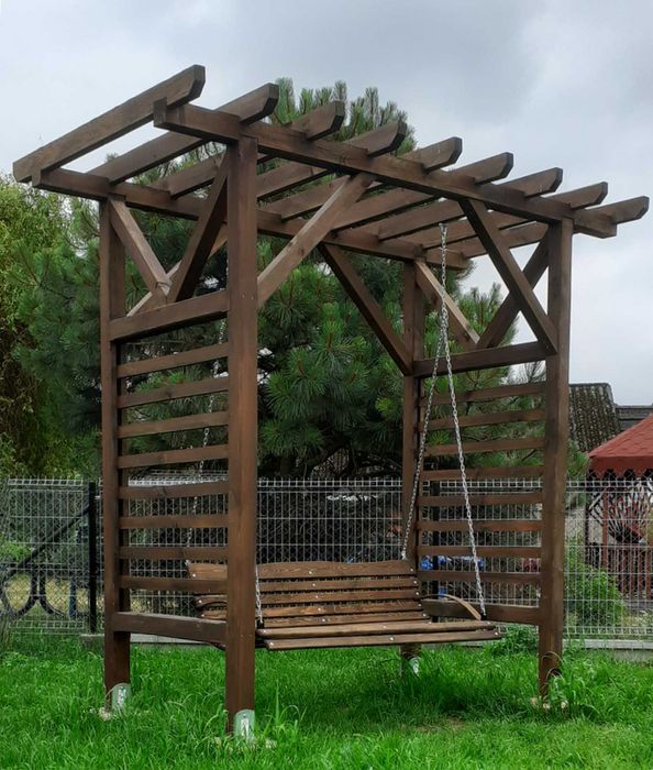 Drewniana huśtawka ogrodowa / pergola różne wzory i wymiary