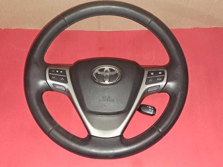 Volante em pele/C Airbag Toyota Avensis