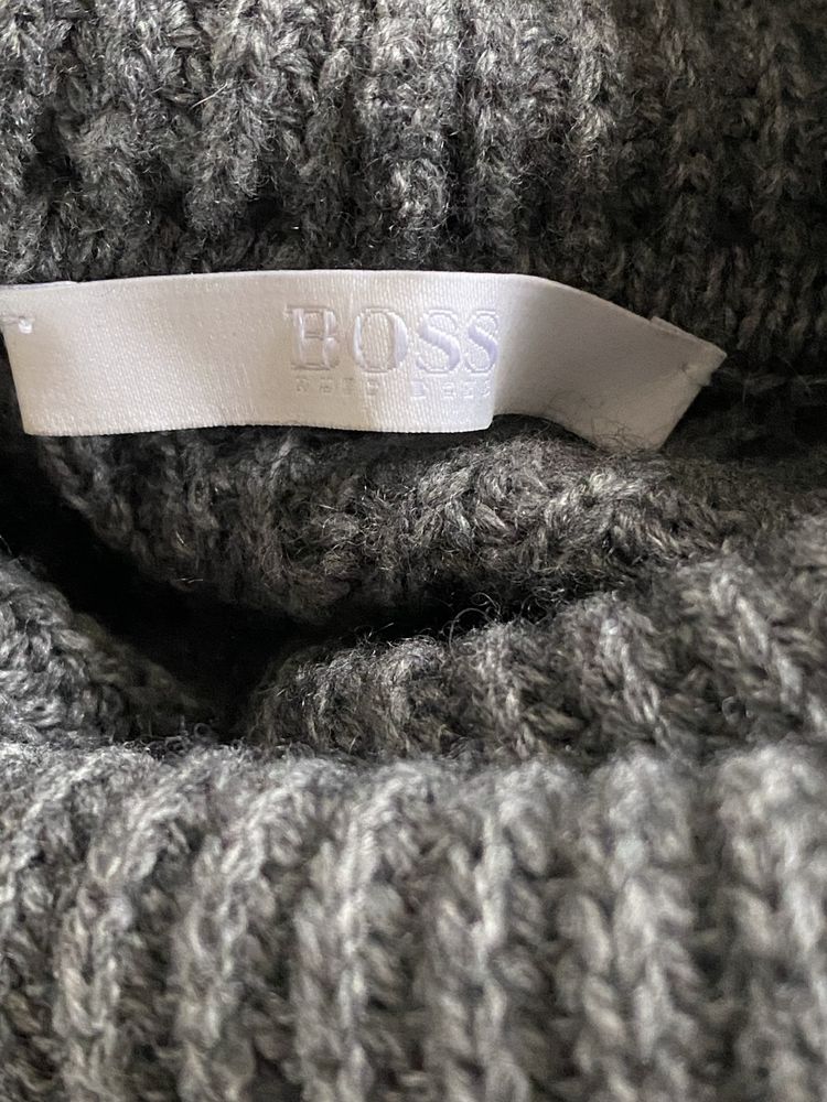 Hugo Boss тепла жилетка оригінал