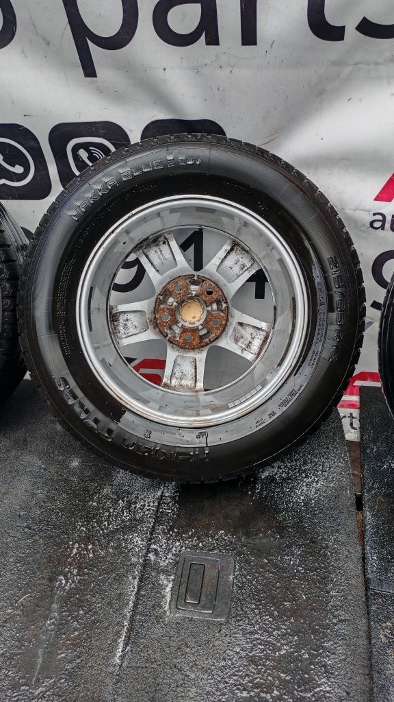 Колесо зборі 215/65 r16 j6.5 et-40 5х114.3 резина nokian в подарунок