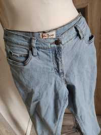 Jasne jeansy, dżinsy elastyczne w rozmiarze 40/42 zapraszam