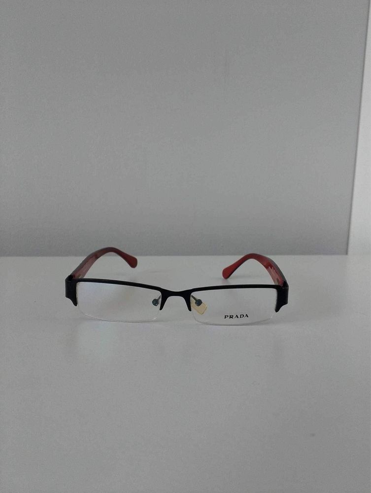 Oryginalne okulary korekcyjne zerówki Prada