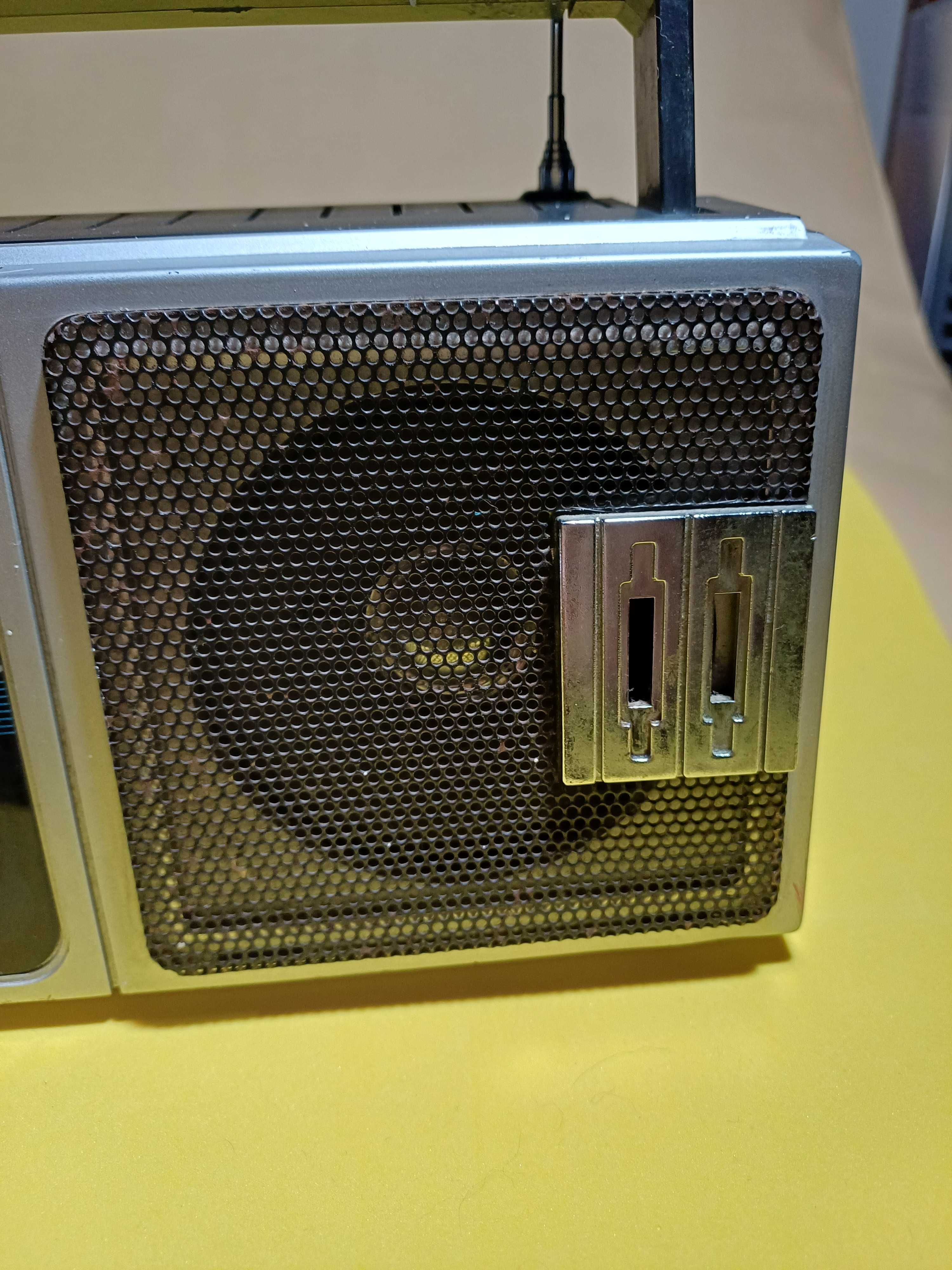 Rádio antigo para colecionadores