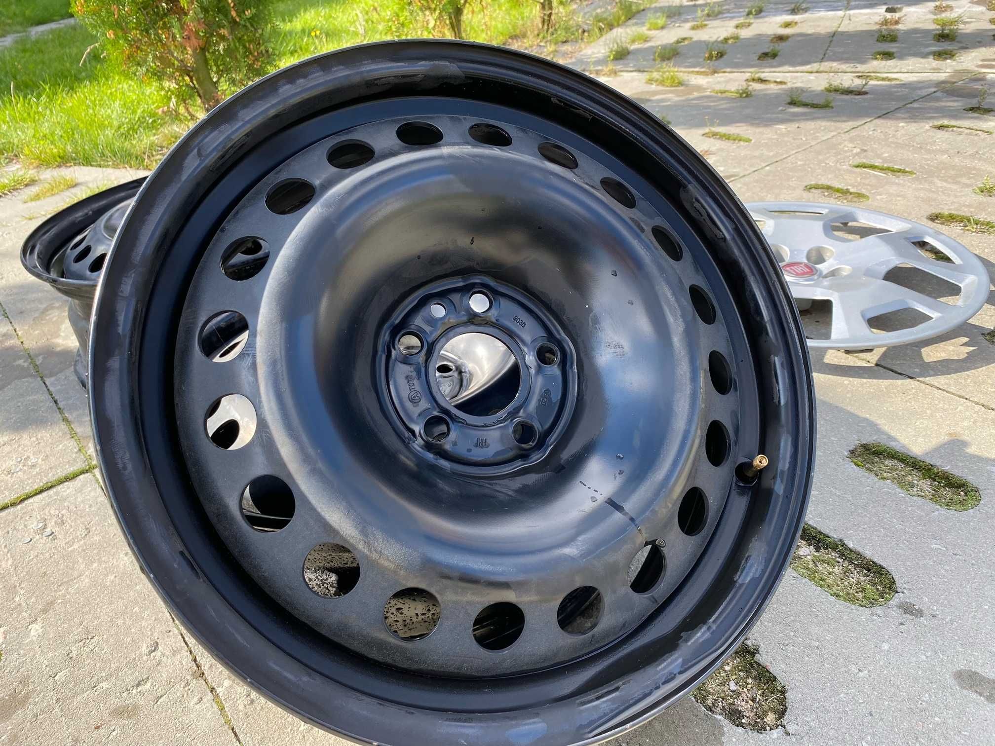 Felgi Stalowe FIAT DOBLO 16″ 5x98 ET 36,5 4 sztuki + KOŁPAKI