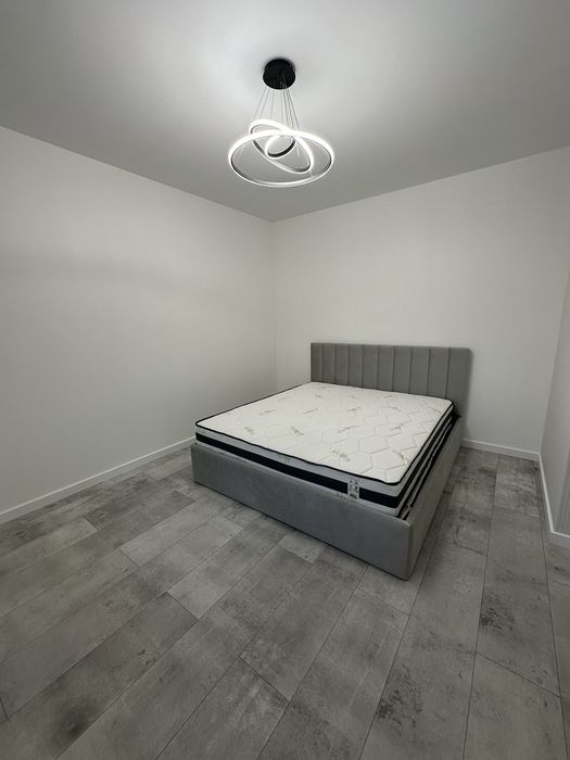 М'яке ліжко з підйомним механізмом в розмірі 180*200 за 19000 грн.