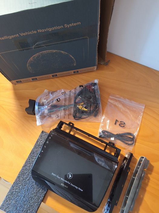 Rádio Android Carro AINAVI NOVO – GPS, Bluetooth, Wi-Fi + Câmara