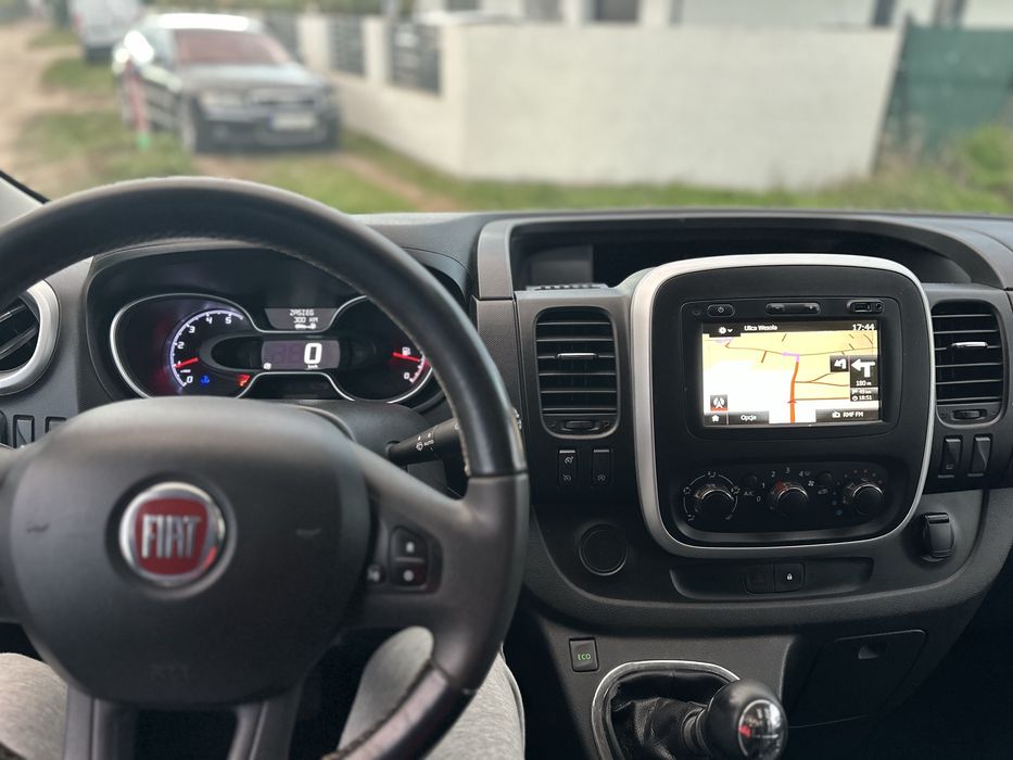 Wynajem busa 9-osobowego