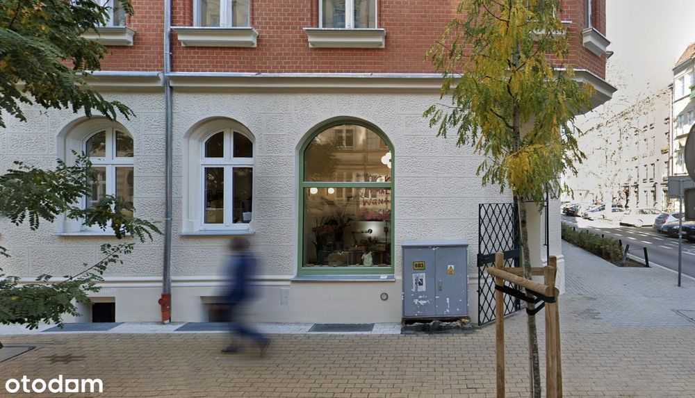 Lokal z dużymi witrynami Szamarzewskiego/Staszica (FVAT)