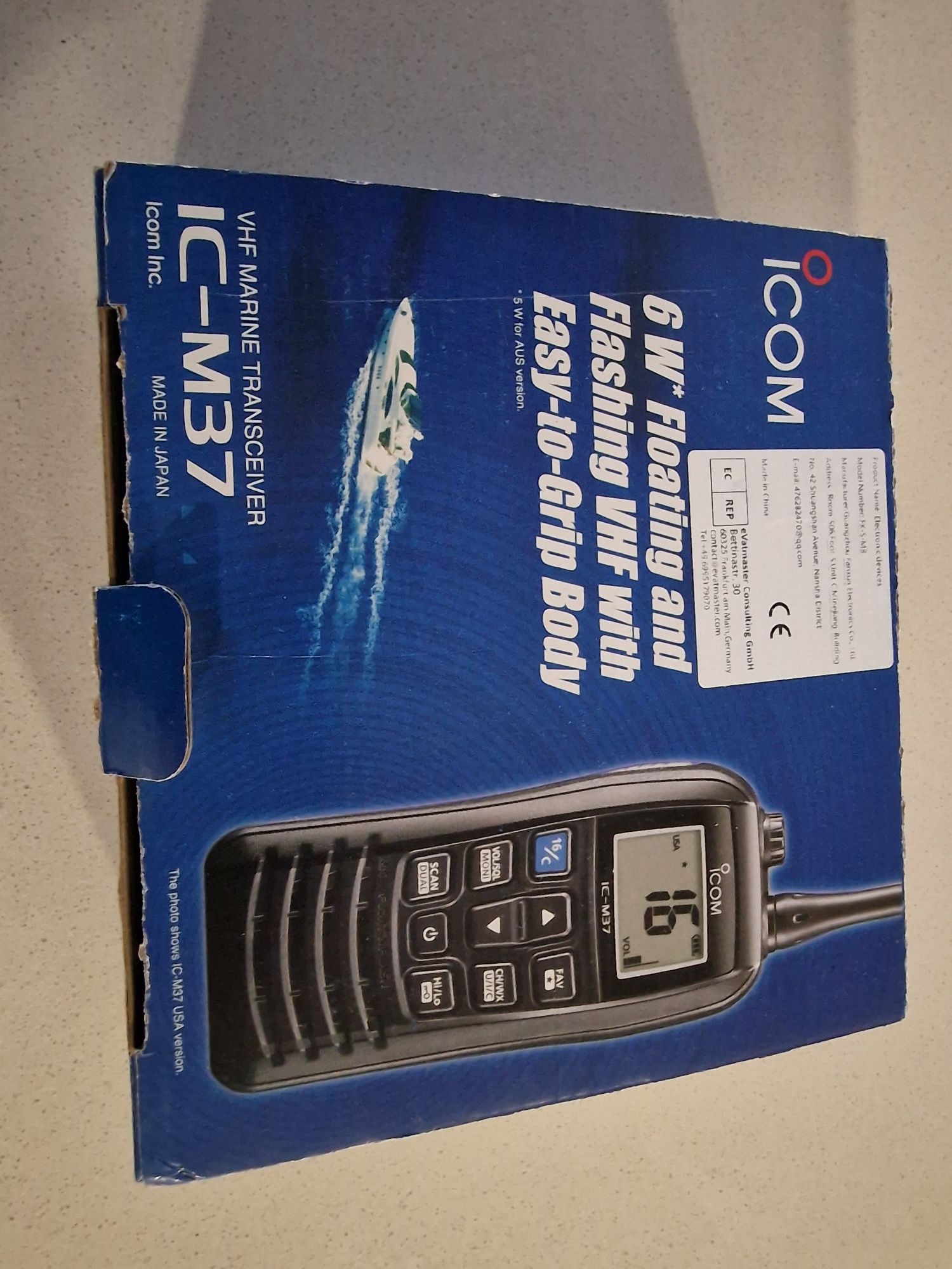 Rádio náutico Icom IC- M37