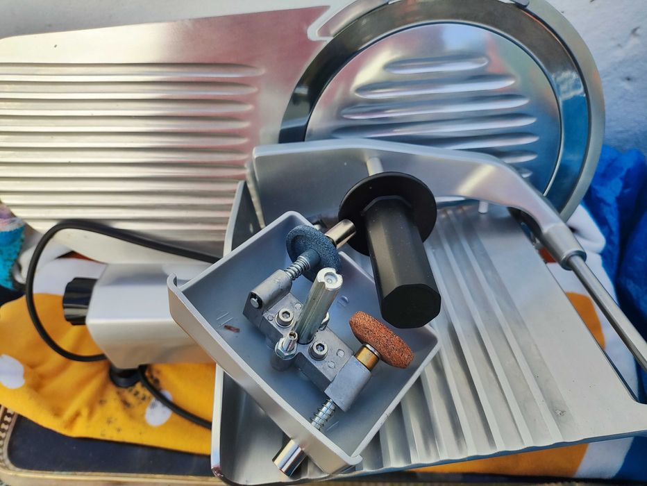 Máquina cortar fiambre queijo etc..