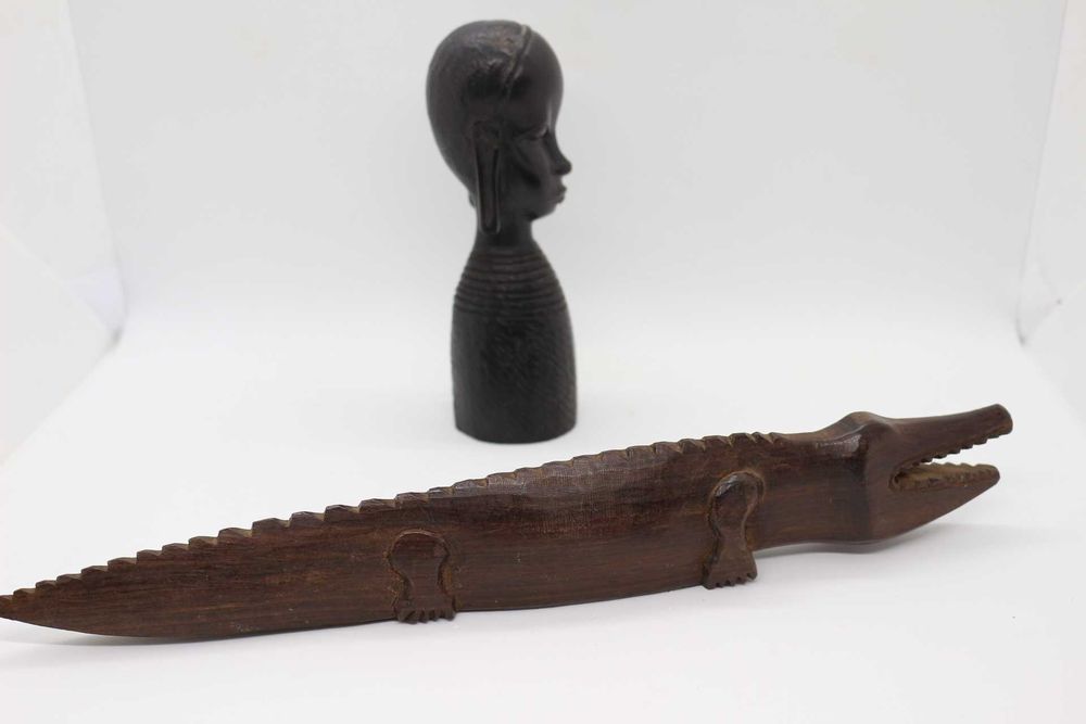 Artesanato Africano Busto Pau Preto e Crocodilo Pau Rosa
