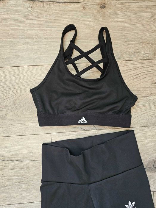Komplet top i legginsy adidas