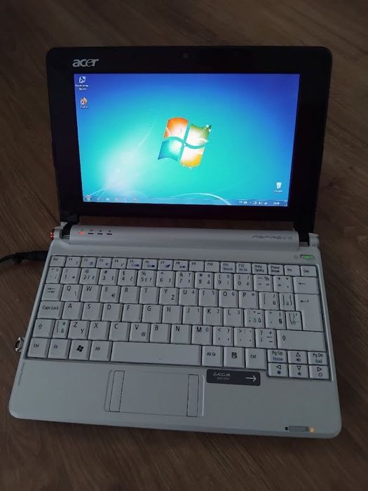 Asus netbook робочий