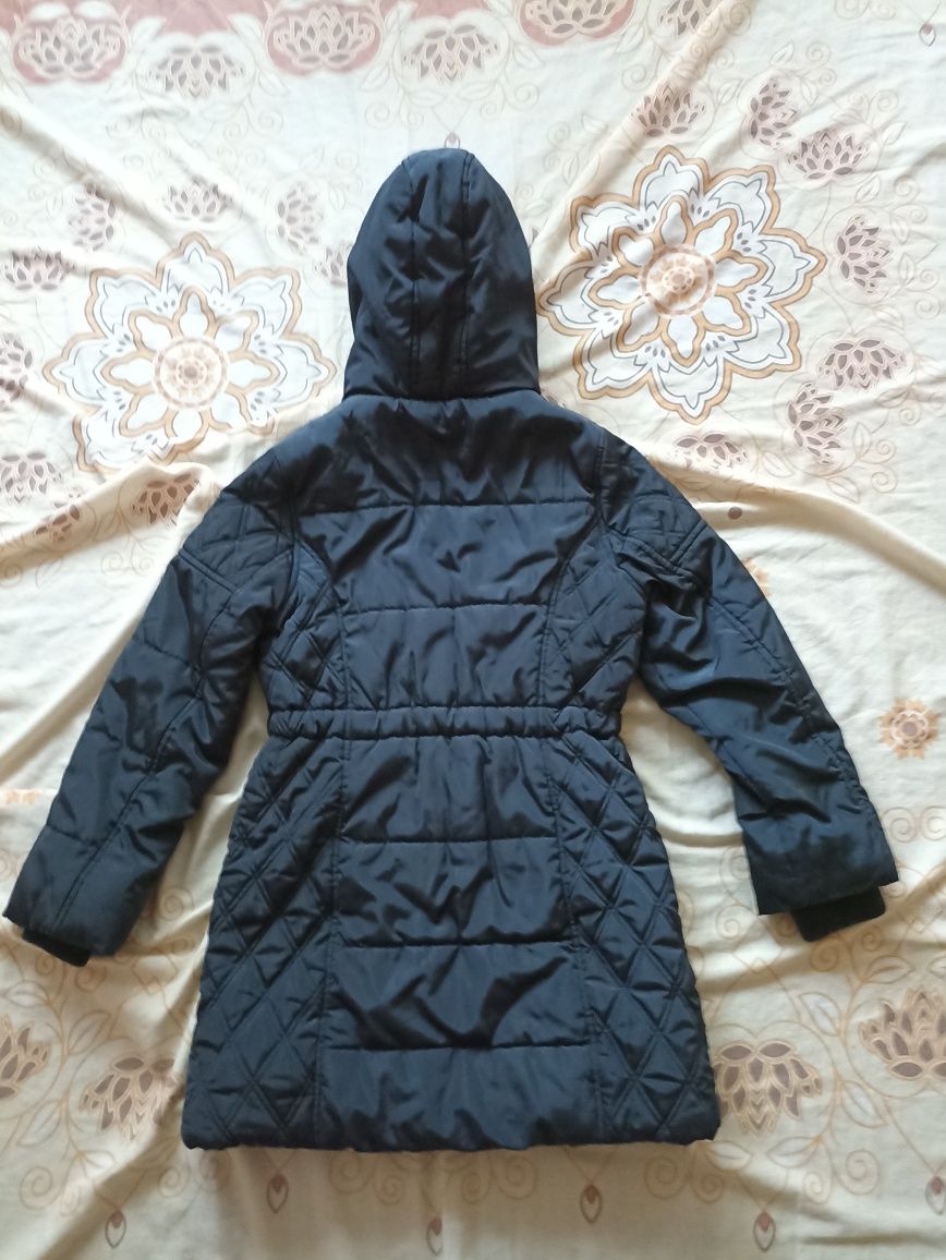 Детское пальто на девочку 9-10 лет