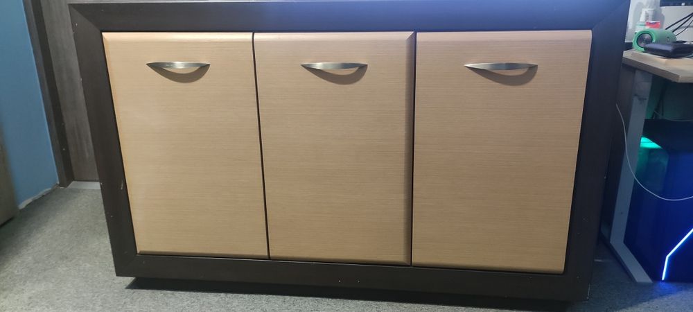Solidna komoda 150x40x95