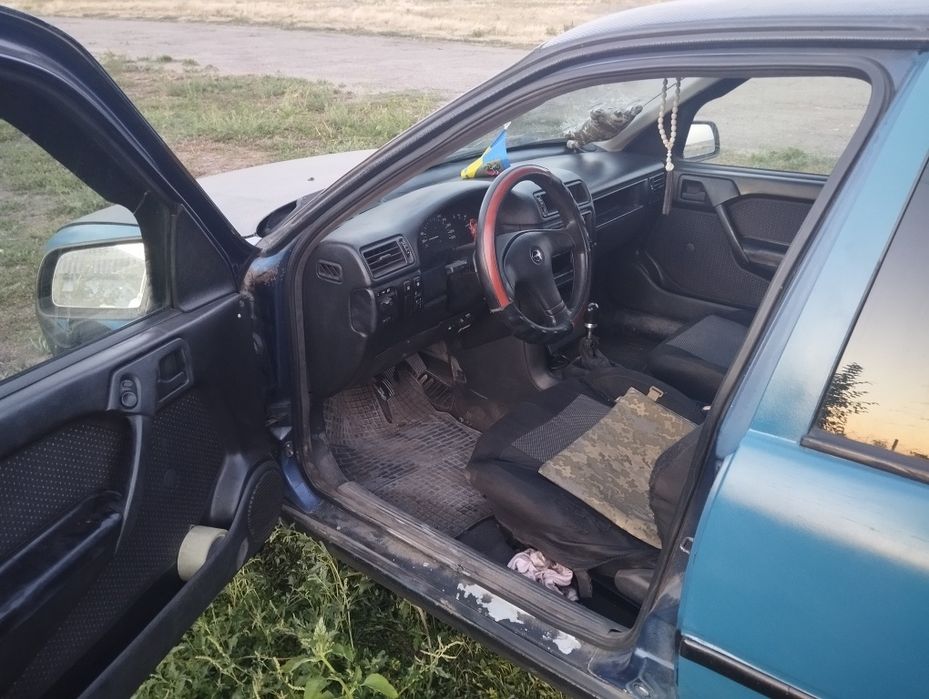 Продам Опель вектра А