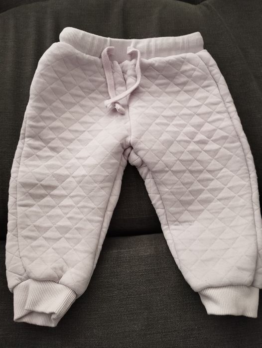 Cieplutkie spodenki dla niemowlaka rozmiar 80