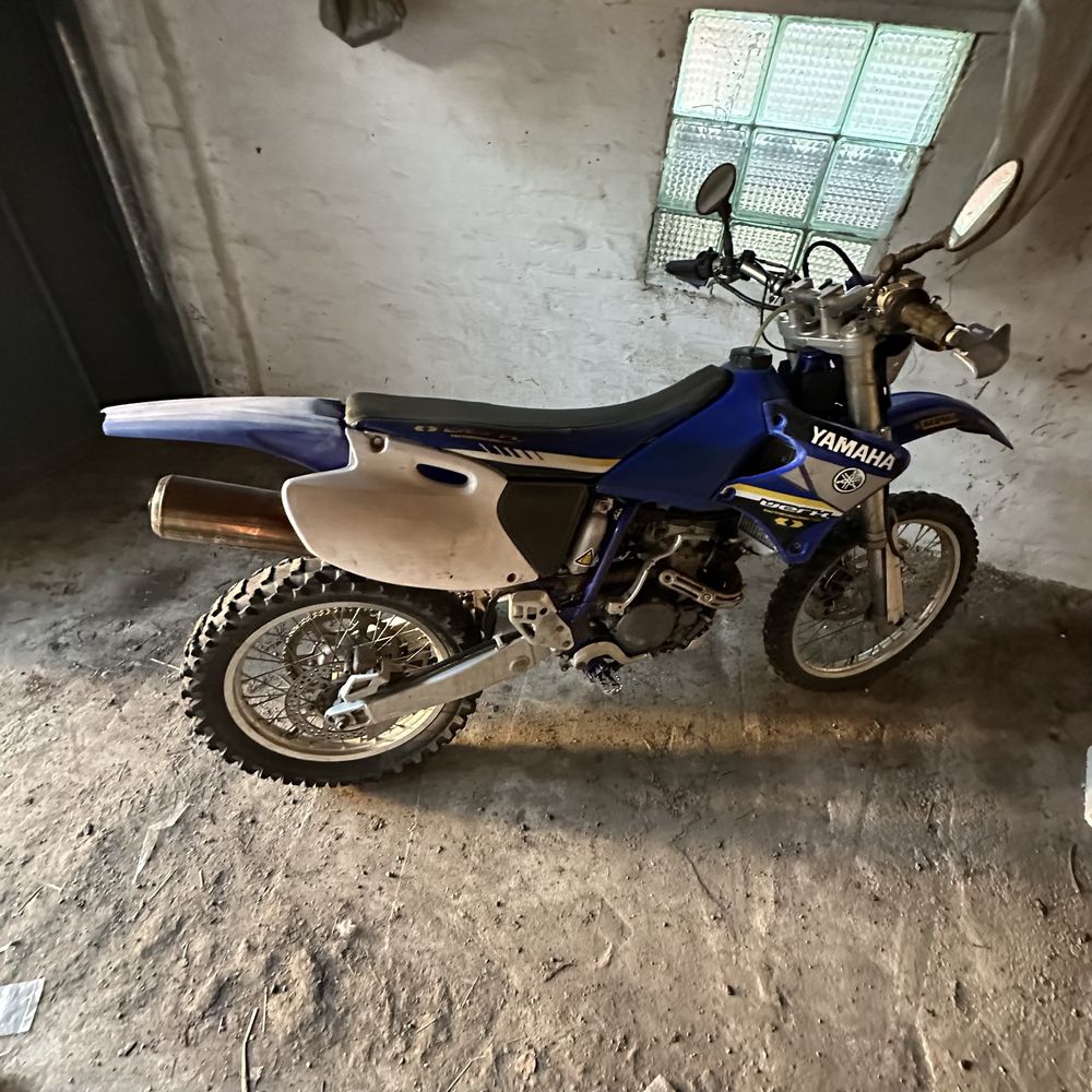 Yamaha wr250f enduro