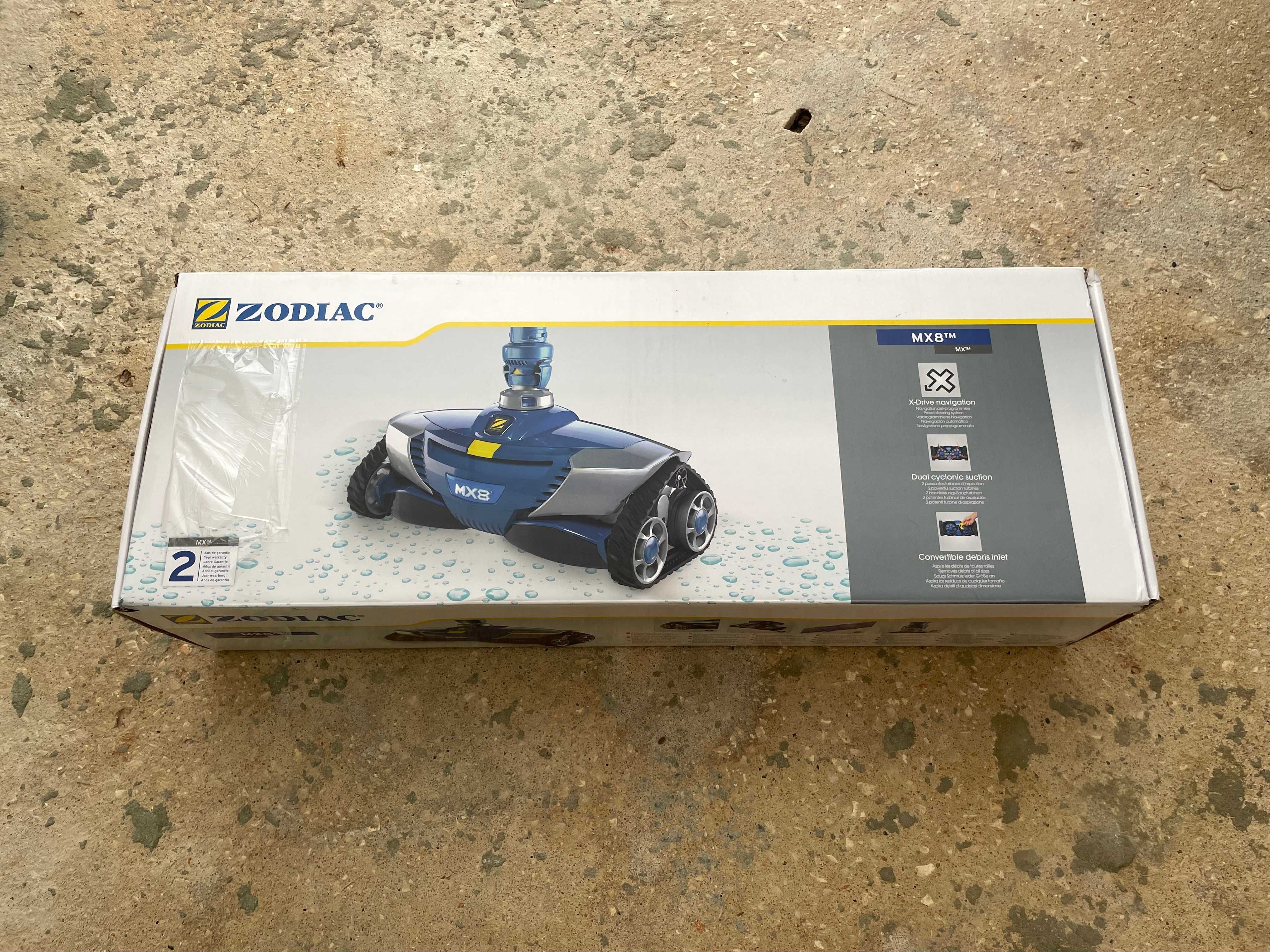 Robot Piscina Zodiac MX8