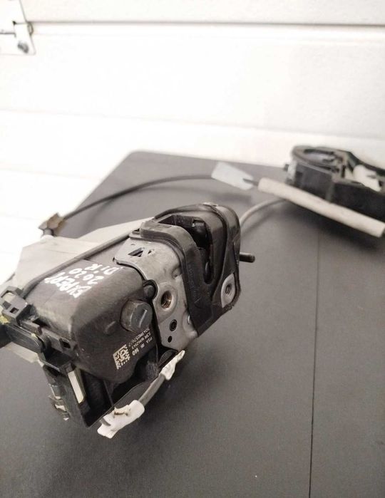 Fecho Porta Frente Direita Peugeot Expert 2019