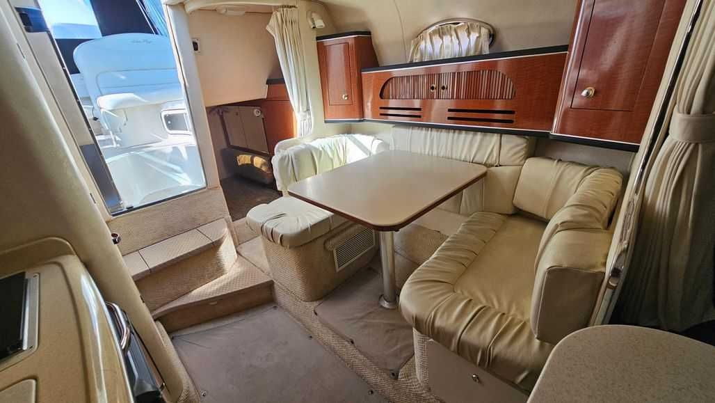 Sea Ray 280 Sundancer, mercruiser 4,3mpi 220 KMx2 pływała po jeziorach