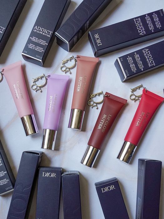 Блиск для губ Dior Addict Lip Glow Butter