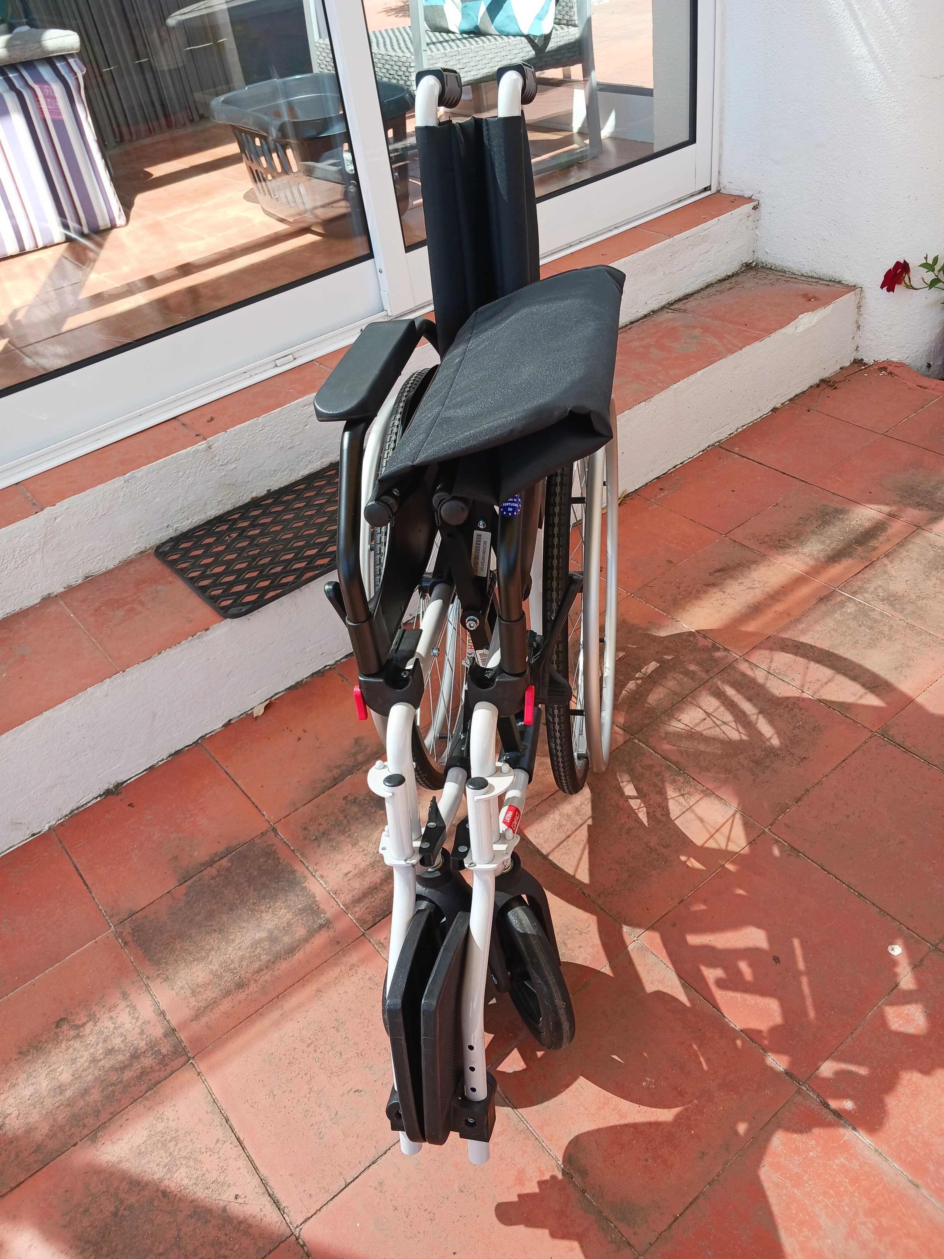 Lightweight Wheelchair