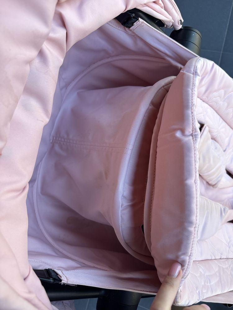 Cybex coya simply flowers pink шасси black matt