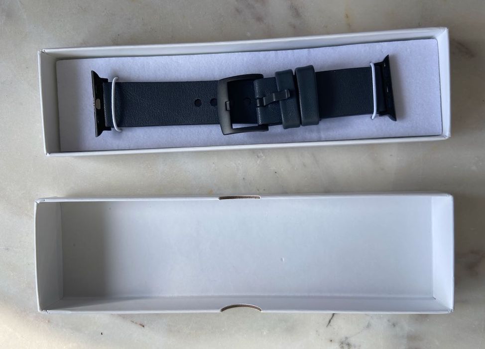 Movear pasek czarny skóra unisex do Apple Watch 40mm