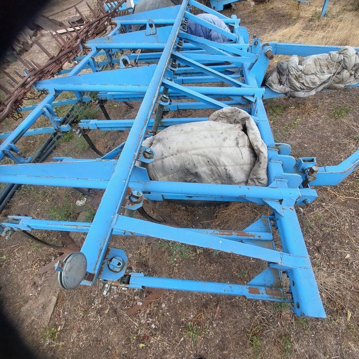 Продам культиватор Умань фермаш усилений  кпс 4.2