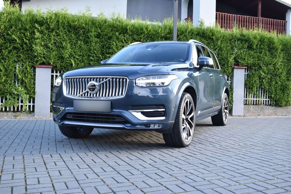 Volvo XC 90 Volvo XC90 II B5 Plus • 2023 • przebieg 49 000 km • VIN YV4L12PN8P1971