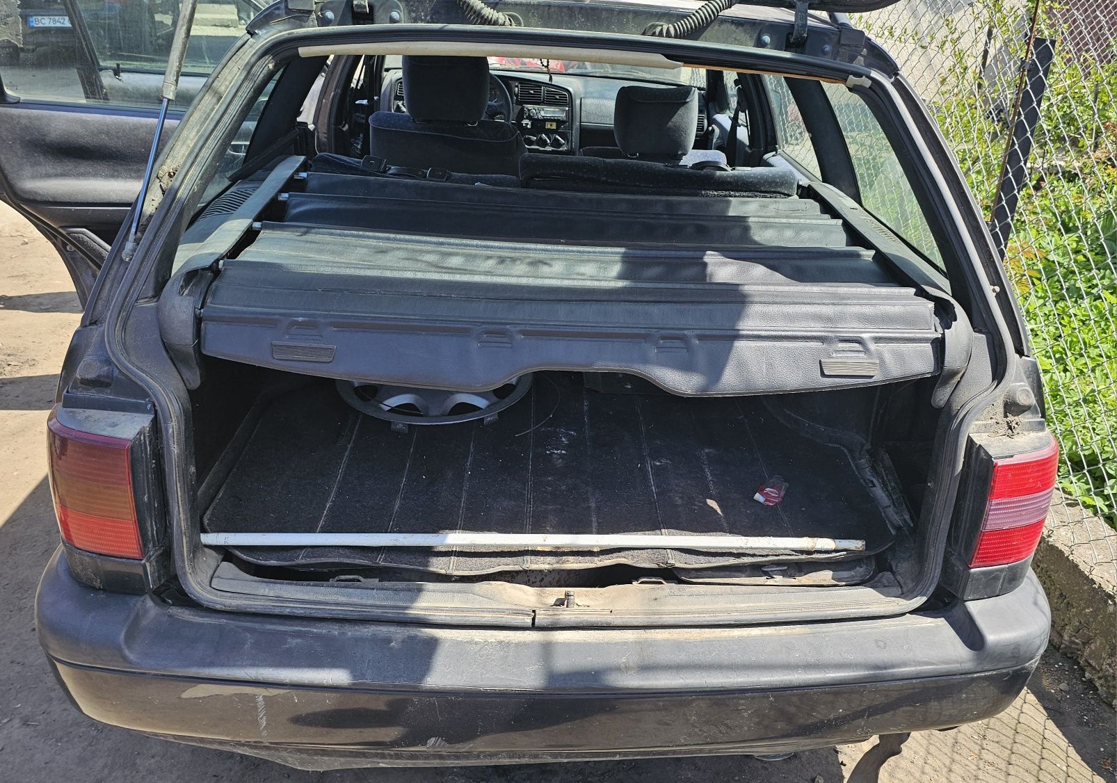 Розбираємо Passat B4 1.8